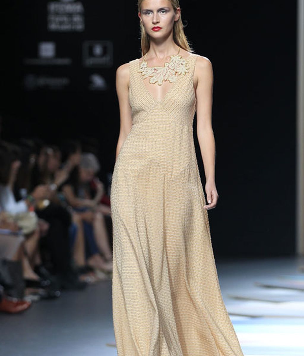 Líneas puras, geometrías y colores empolvados