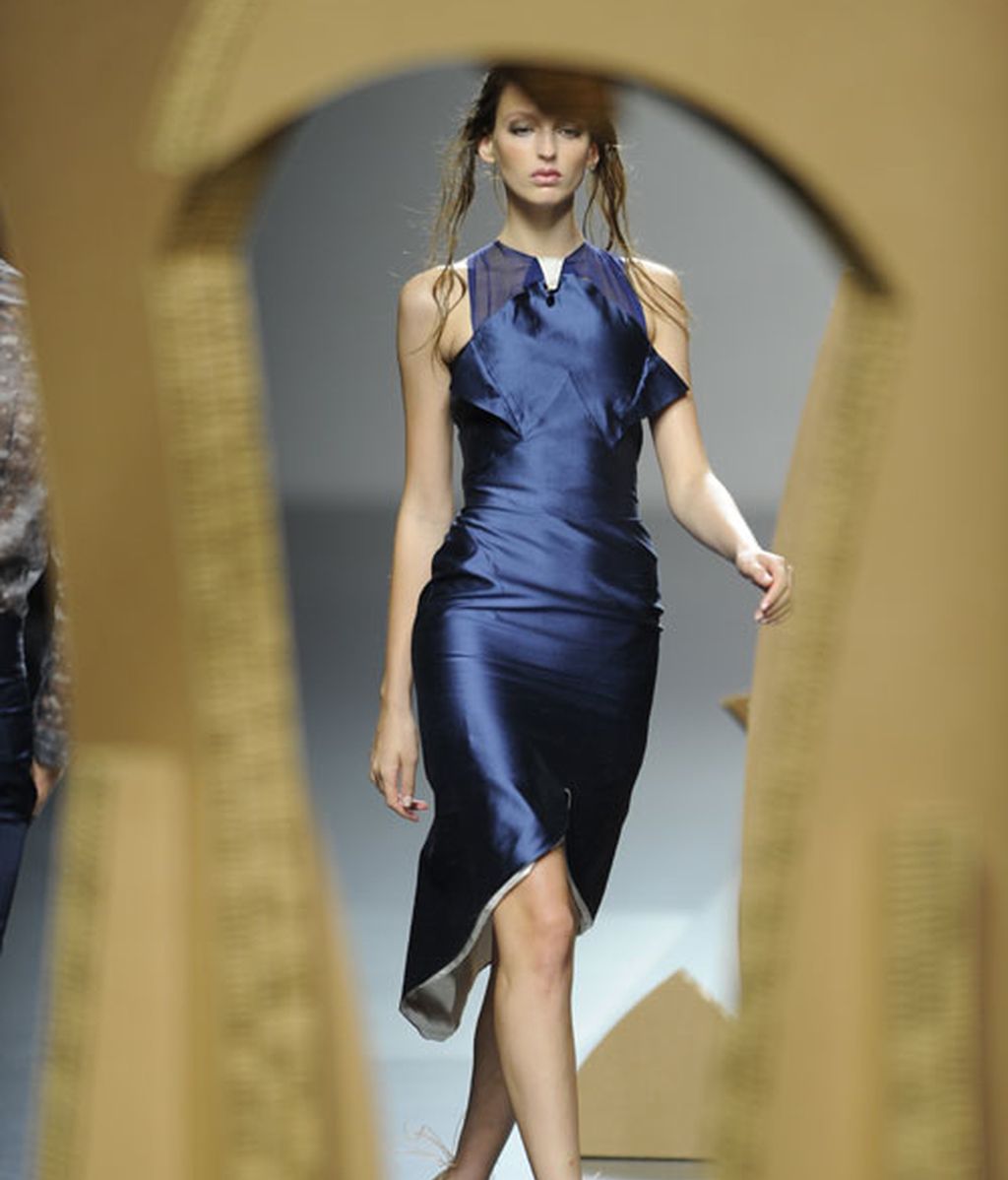 Ion Fiz trae sus tejidos del trópico