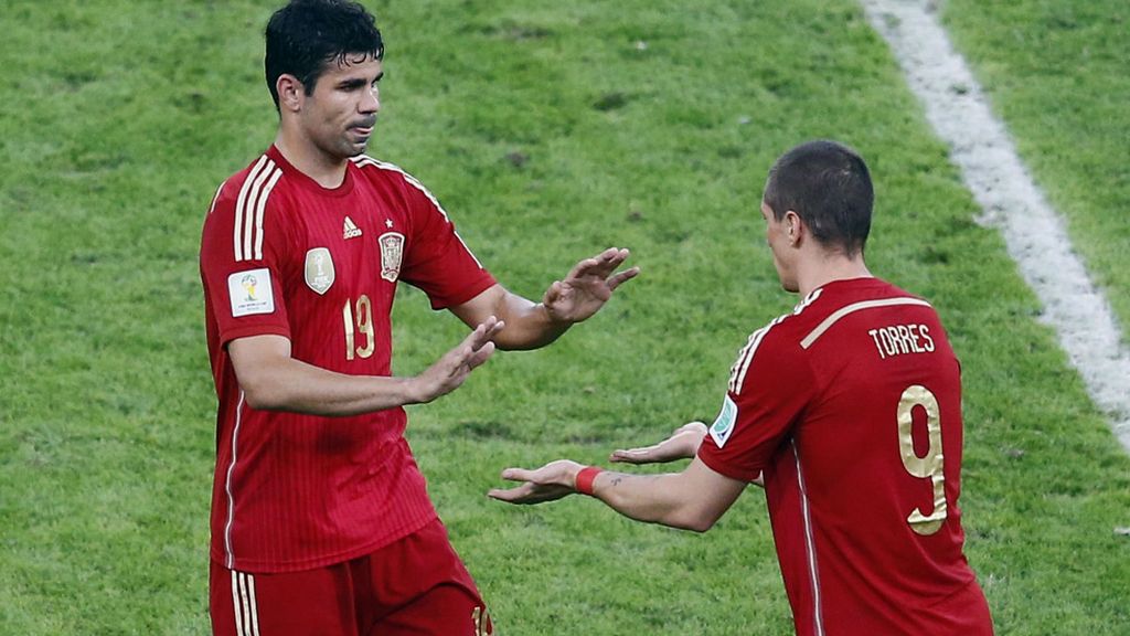 Del Bosque lo intentó con el cambio de Torres por Costa