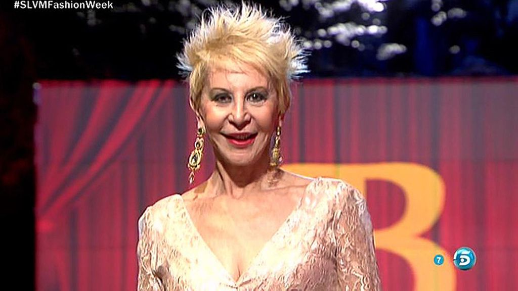 Gema López impacta por su forma de desfilar