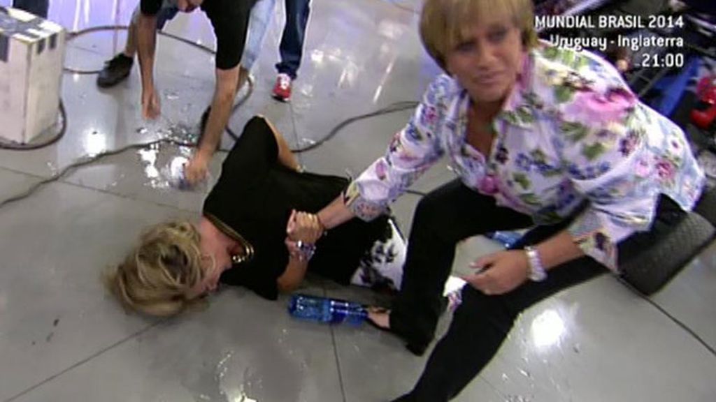 Lydia Lozano ha tenido que ser atendida por un médico