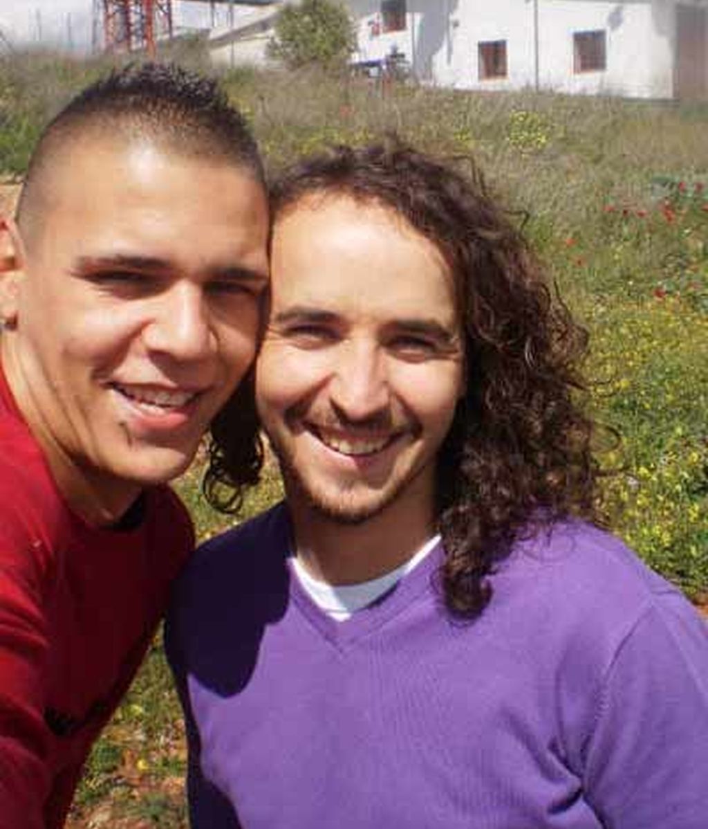 "Palomares es gay y me robó a mi novio"