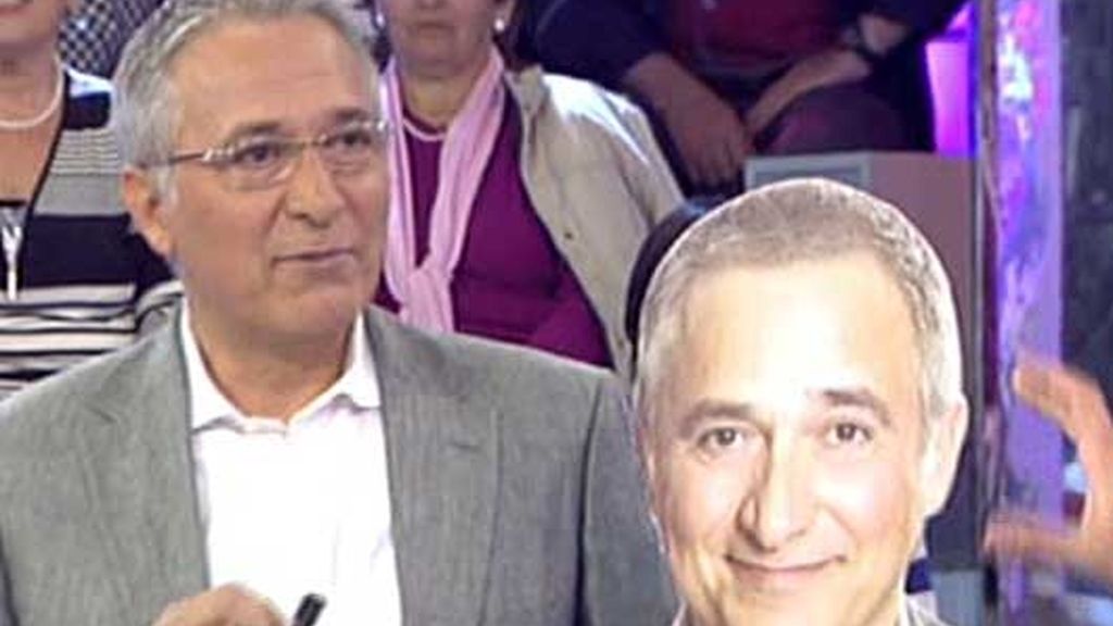 Javier Sardá visita el plató de 'Sálvame'