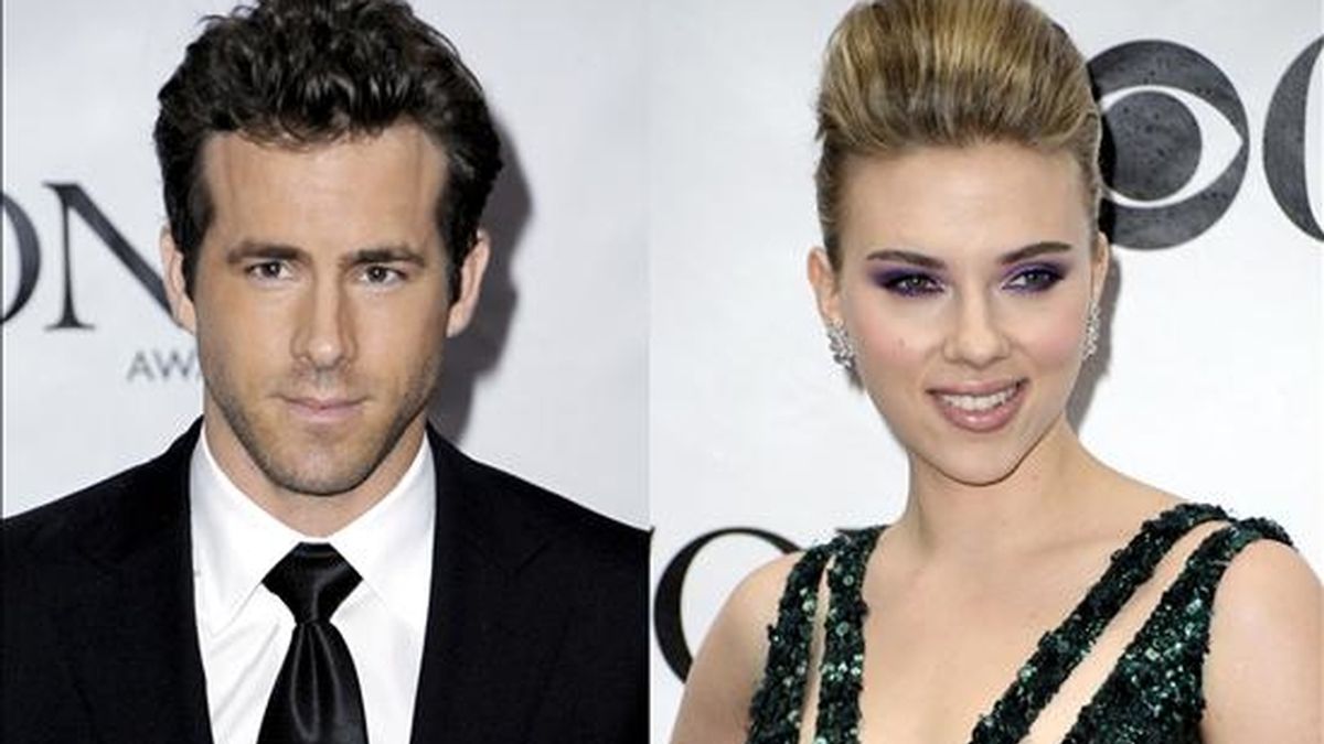 Un combo fotográfico compuesto por fotografías de archivo facilitadas que muestran al actor canadiense Ryan Reynolds (i) y la actriz estadounidense Scarlett Johansson (d) durante una ceremonia de los premios Tony. EFE/Archivo