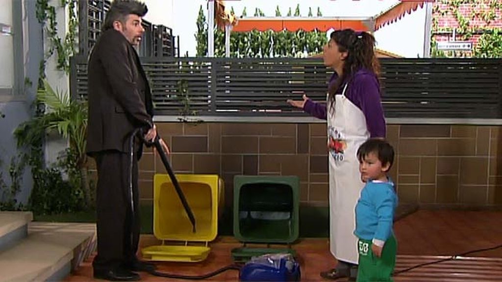 Berta quiere salvar su matrimonio y secuestra a Toñín