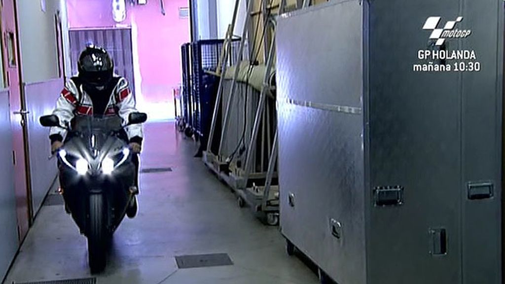 Motorizado y con un objetivo claro: Miguel Temprano viene a por la silla de Chelo