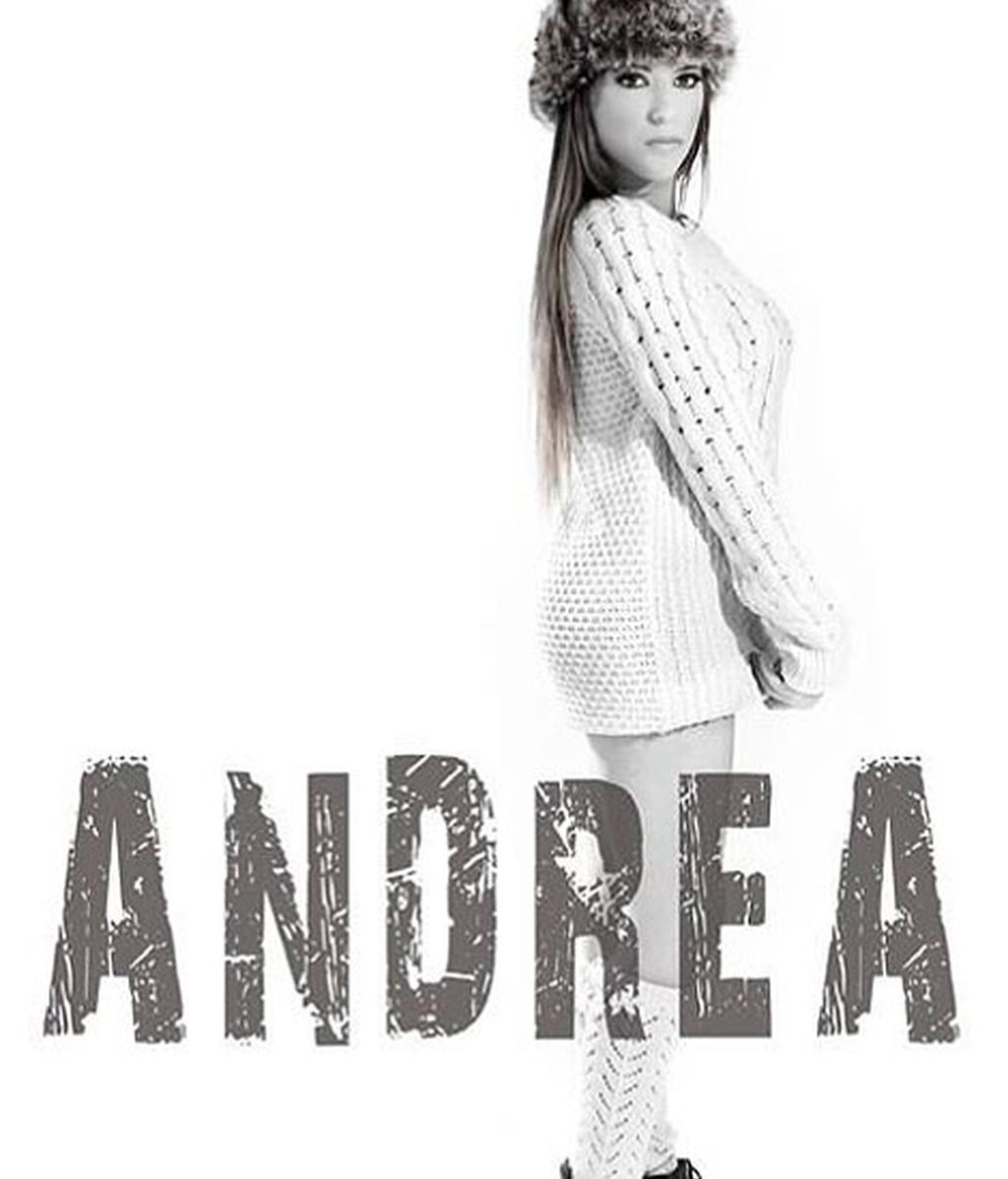 Andrea nos enseña su cuerpo ligero de ropa