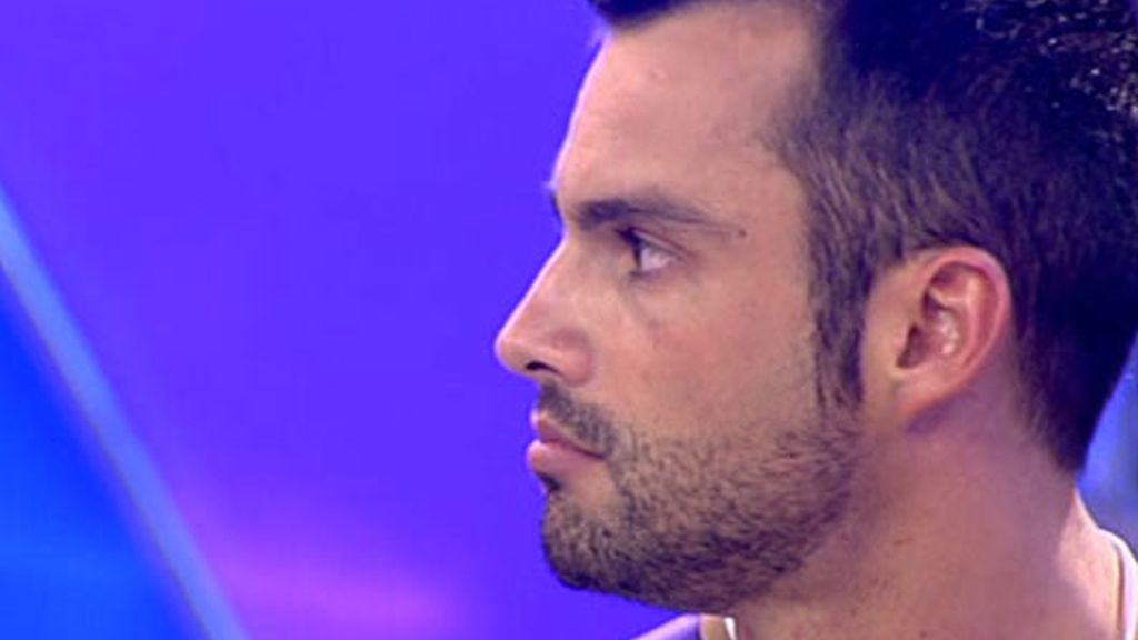 Mr Gay España 2010, Israel Acevedo, visita el 'Deluxe' con Rosa Benito