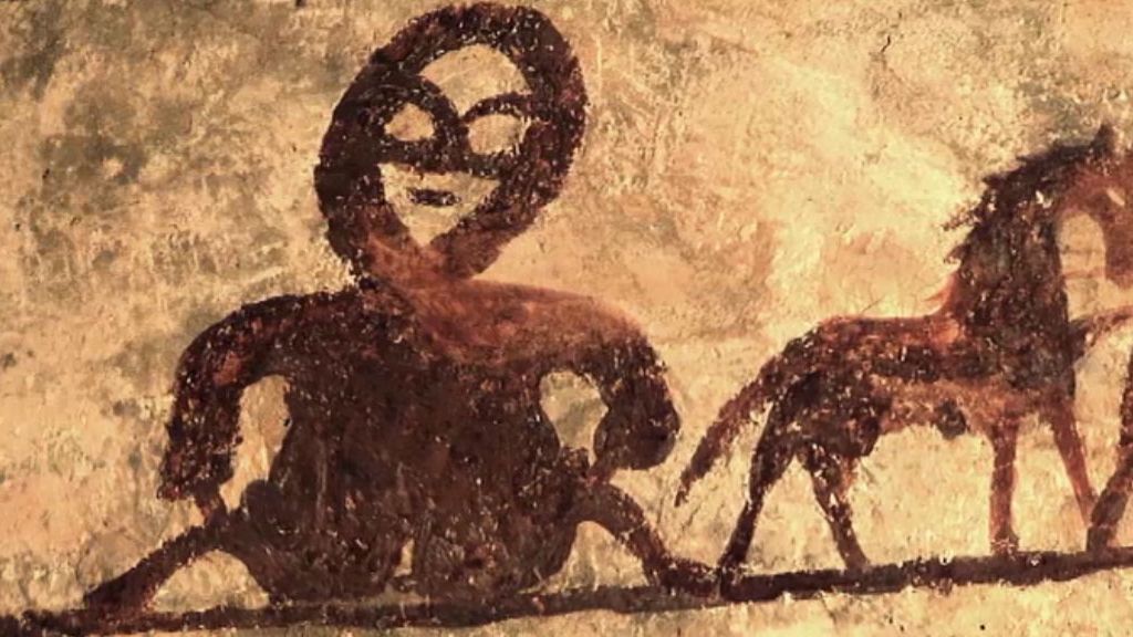 Extrañas pinturas que adornan el templo de Alaiza