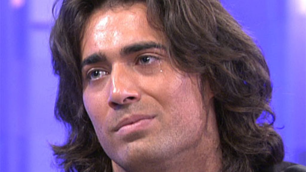 Reche se derrumba en plató