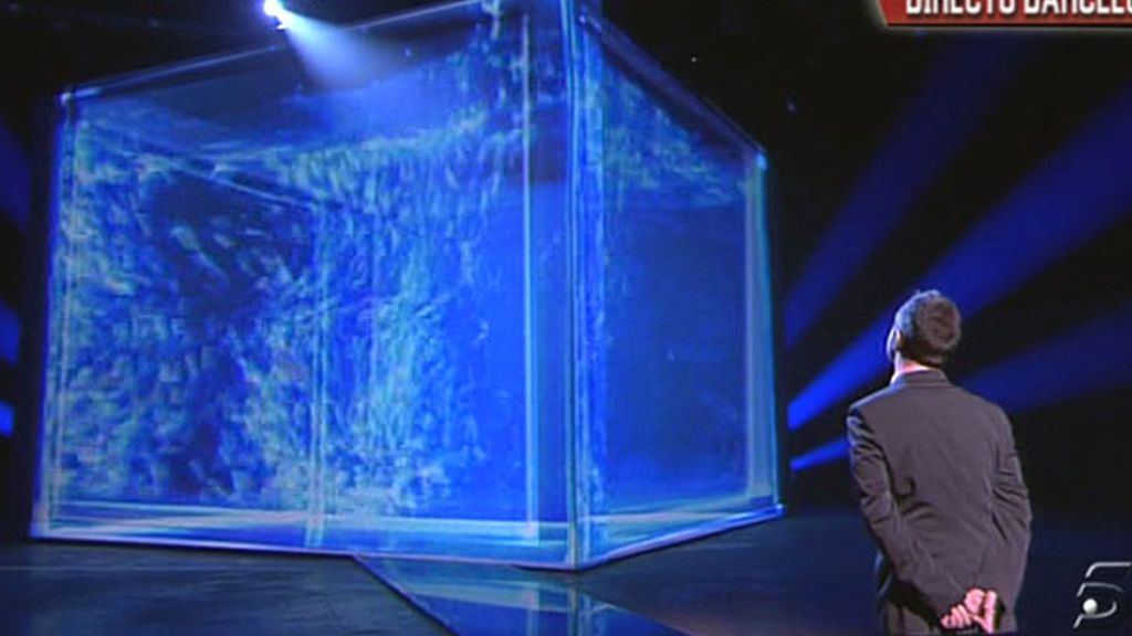 Víctor entra en 'La Caja Deluxe'