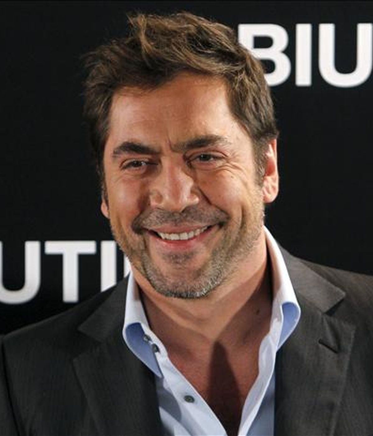 El actor español Javier Bardem, durante la presentación de "Biutiful". Bradem aparece, con semblante serio e impaciente y empieza a destrozar platos, vasos, copas y botellas con ira.
EFE/Archivo El actor español Javier Bardem, durante la presentación de "Biutiful". Bradem aparece, con semblante serio e impaciente y empieza a destrozar platos, vasos, copas y botellas con ira.
EFE/Archivo