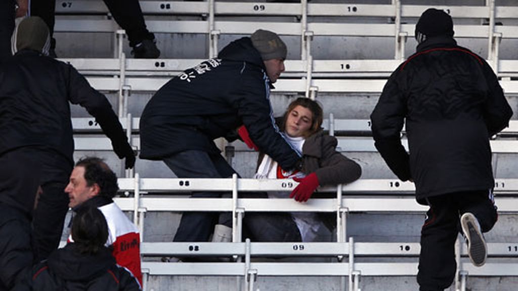 Gravísimos incidentes tras el descenso de River Plate a la 'B'