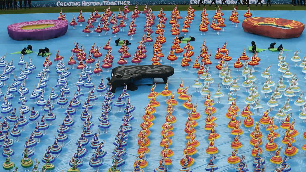 Motivos florales y musicales