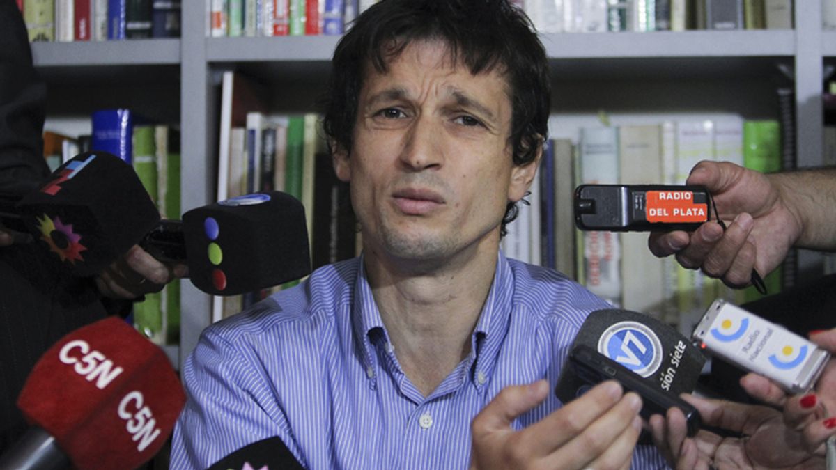 Un colaborador de Nisman afirma que el fiscal le dijo que no iba a usr el arma