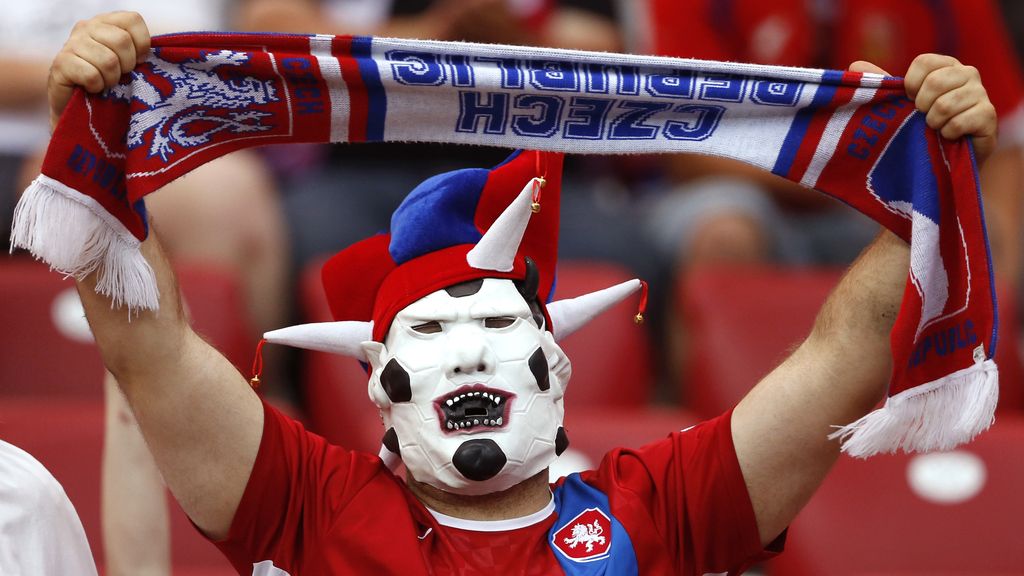 Esperanza checa y portuguesa por estar en "semis"