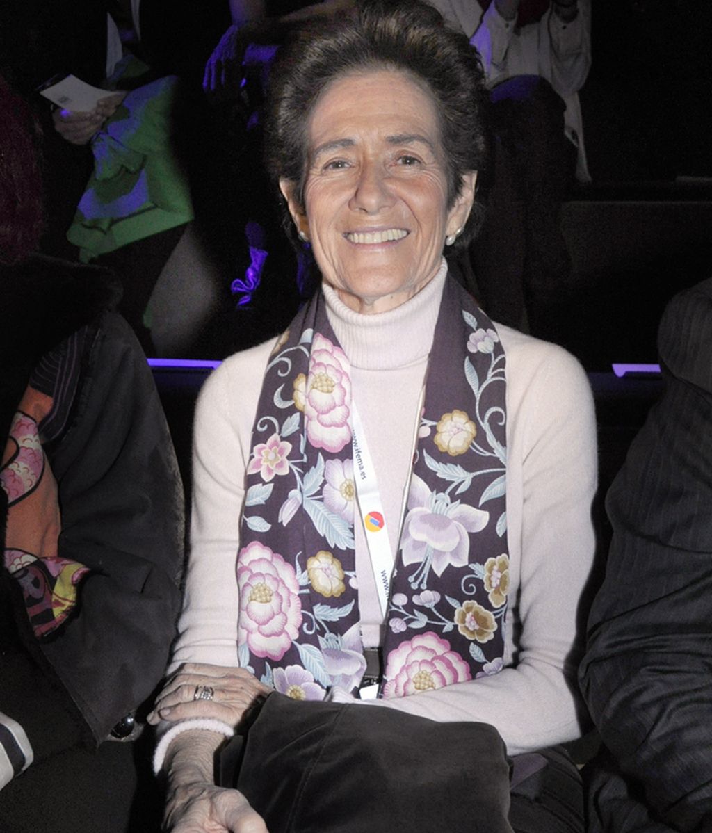 Brindamos con Amaya Arzuaga tras el éxito de su desfile
