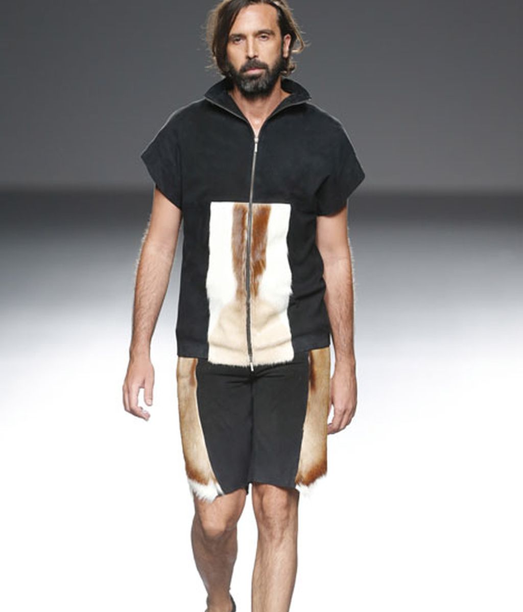 Rojos brillantes y colores de la tierra