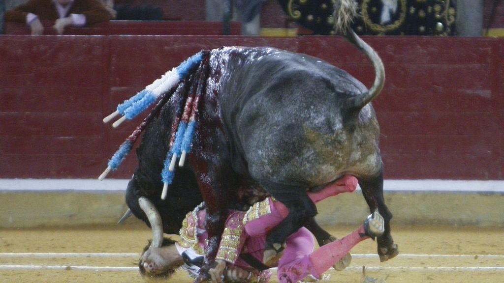 Espectacular cogida