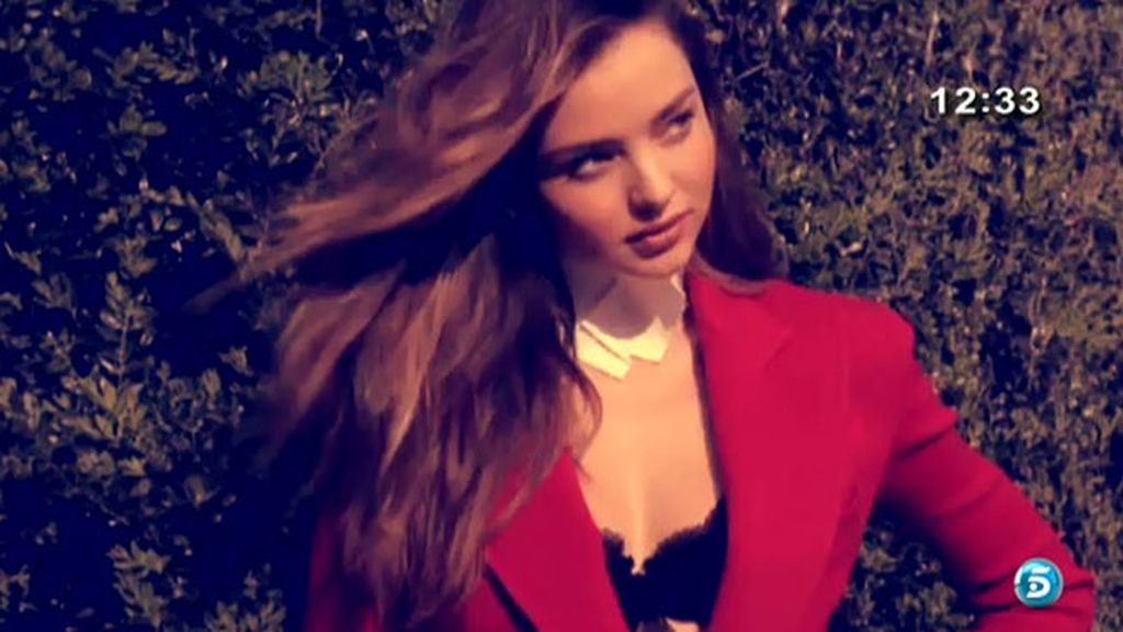 La modelo australiana adelanta la moda del otoño