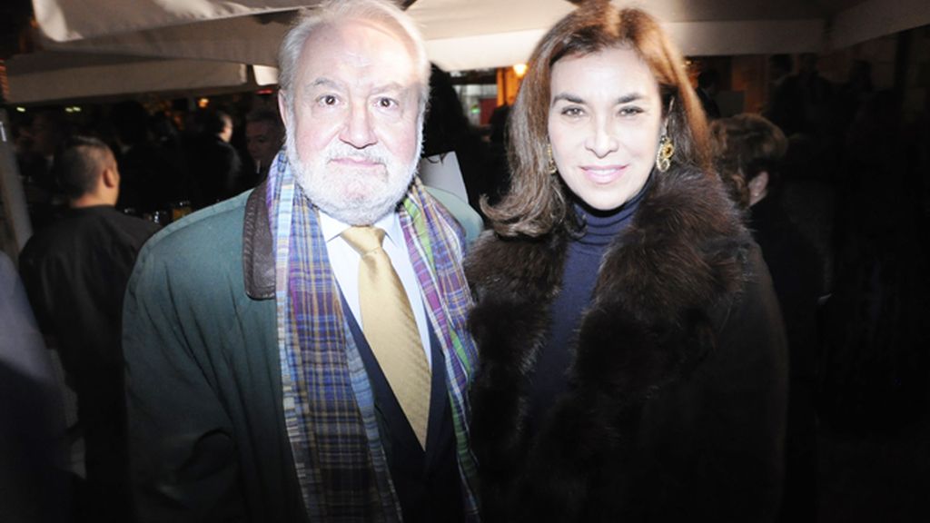 Juan Luna y la escritora Carmen Posadas