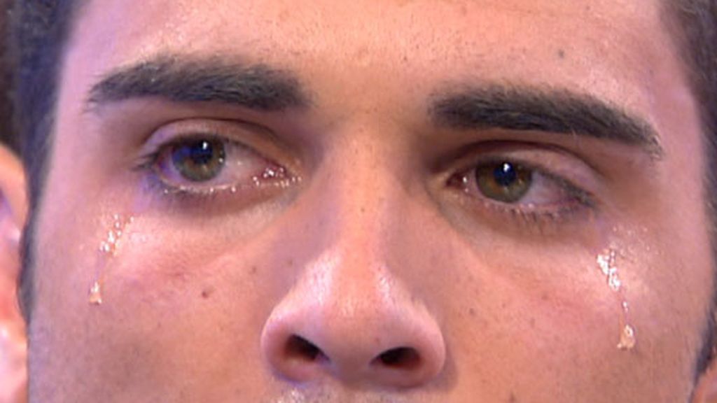 Abraham llora desconsoladamente