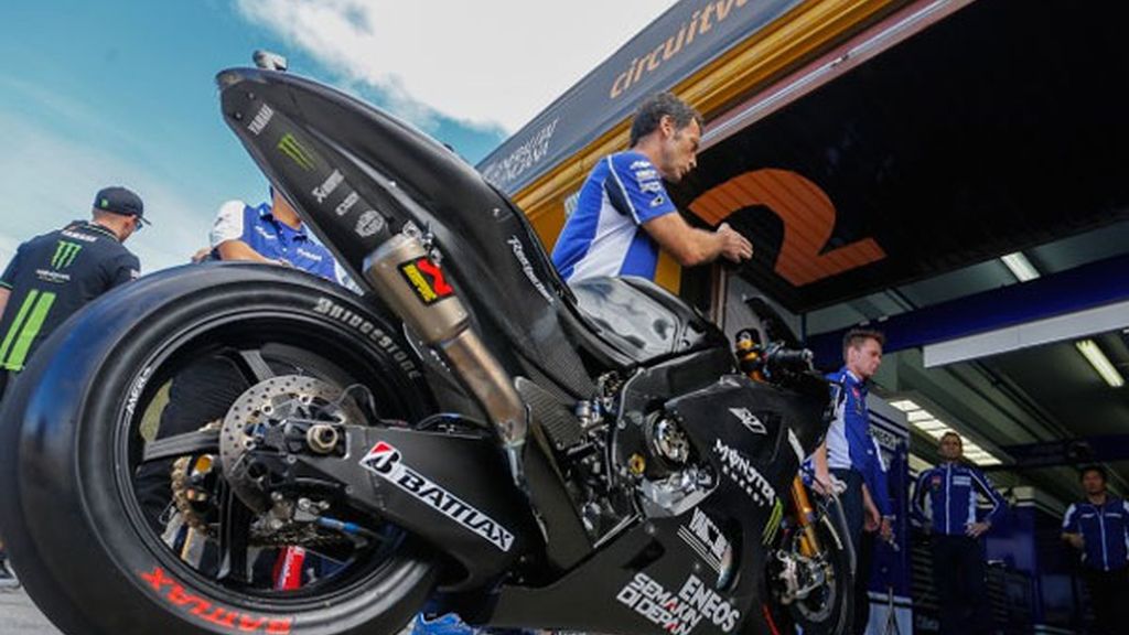 Márquez con el '1', Lorenzo exprime la Yamaha... así son los test de Cheste