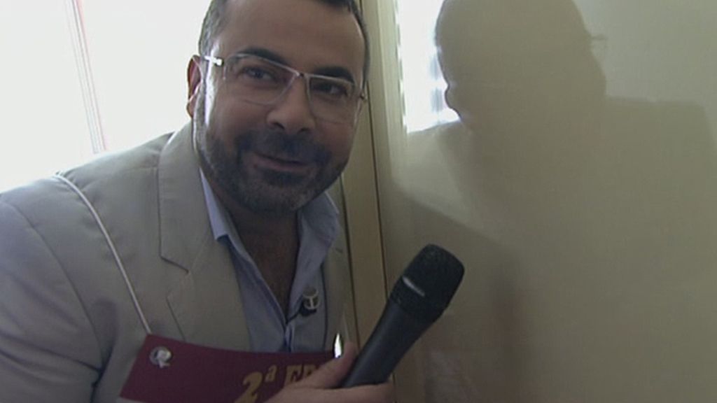 Paseando con la portada de 'Interviú' de la colaboradora