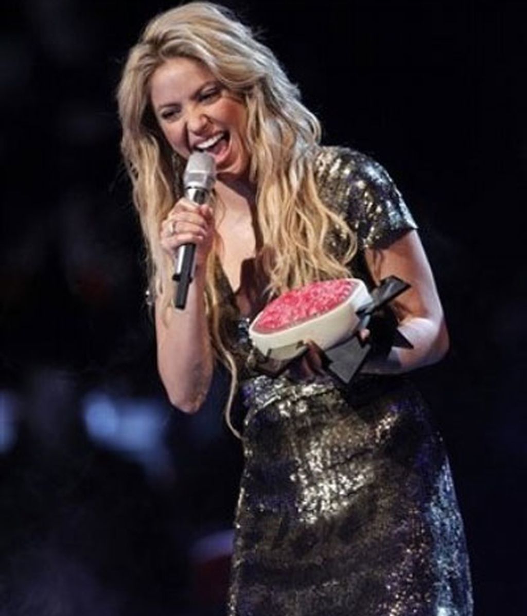 SHAKIRA: PREMIO SOLIDARIO 'Free Your Mind'
