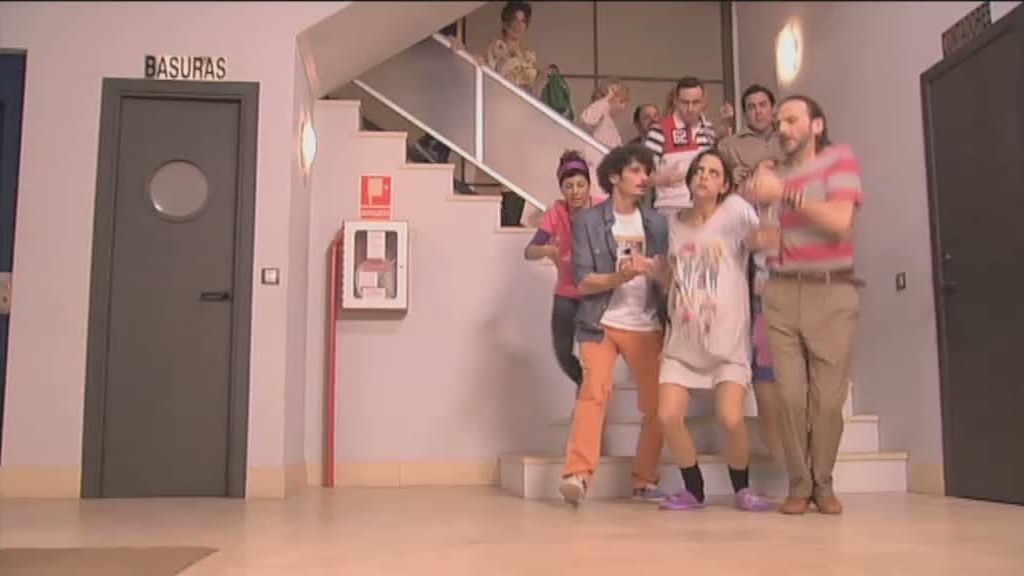 La comunidad al completo se vuelca en el parto