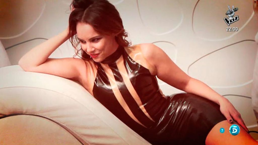 La cantante se desnuda para la revista 'Primera Línea'