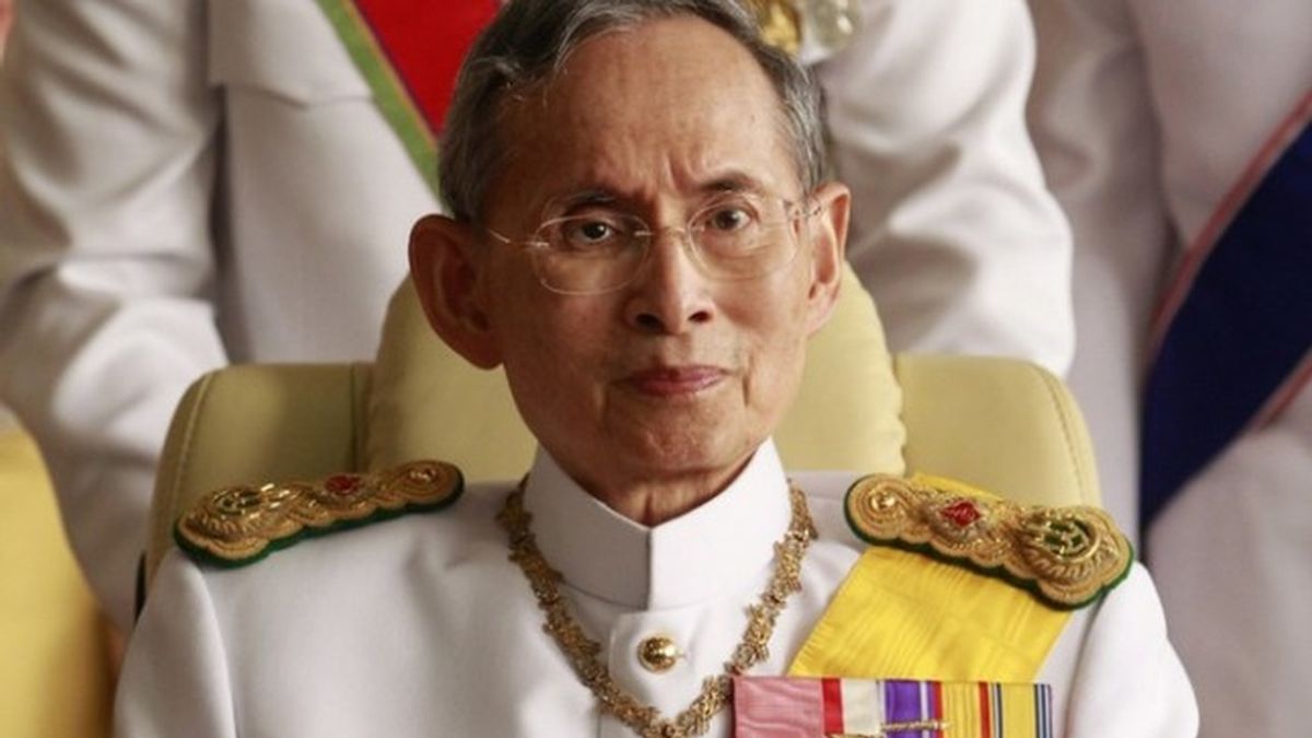 Bhumibol Adulyadej, rey de Tailandia