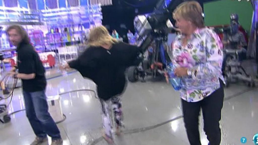 Lydia Lozano ha tenido que ser atendida por un médico