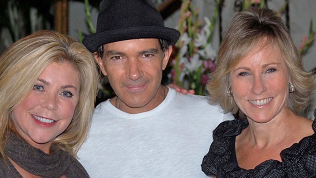 Fiestón del equipo de 'La piel que habito'... sin Pedro