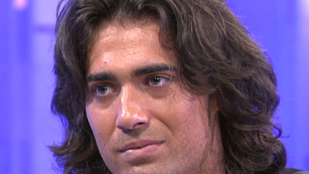 Reche se derrumba en plató