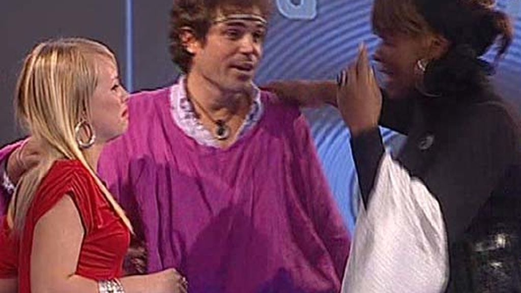 Las caras de la expulsión de Carolina