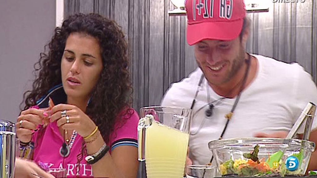 Aunque mareados, todos han degustado con ansias la gran cena
