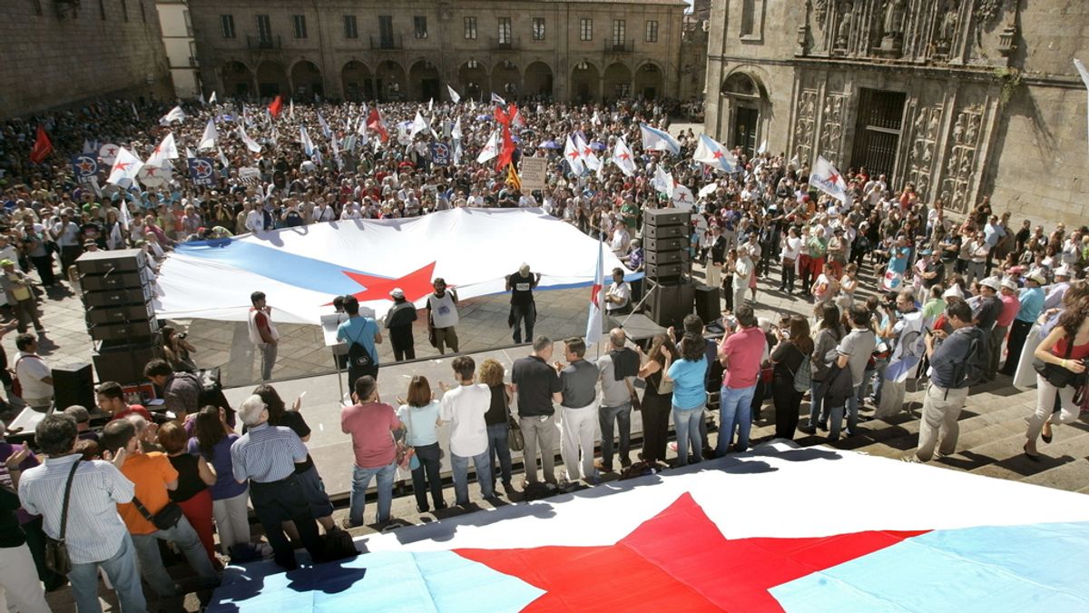 Multitudinaria manifestación del BNG en Santiago de Compostela