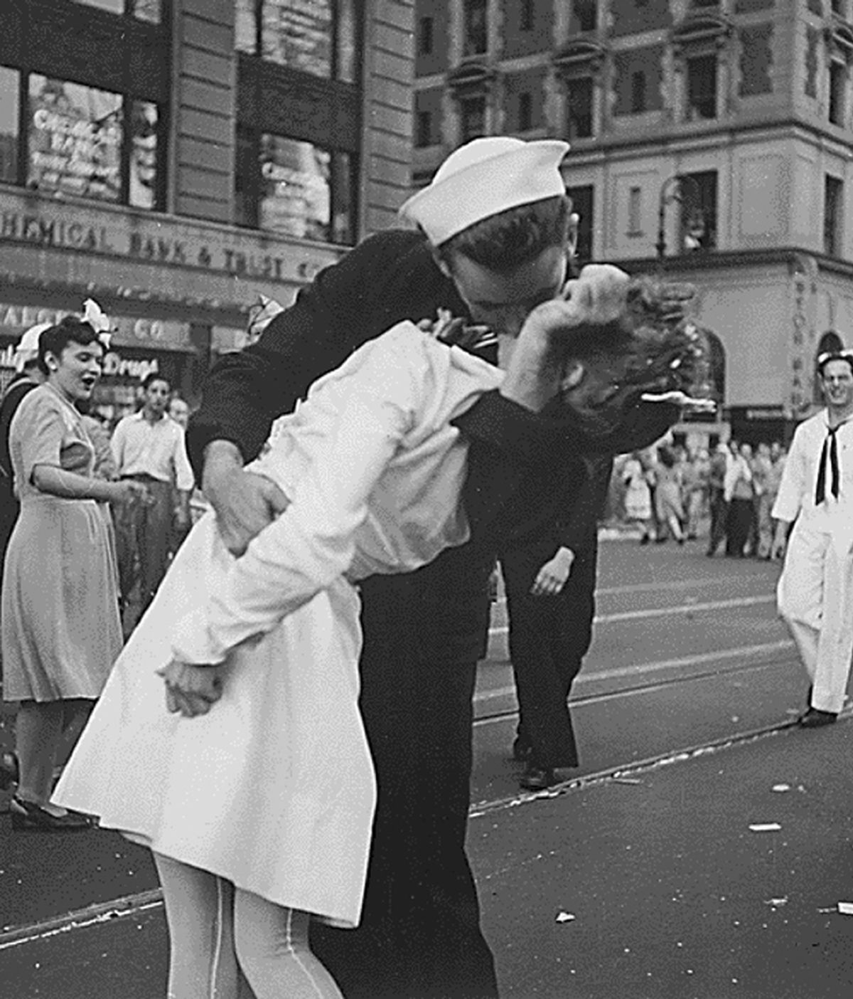 Muere el marinero, portada de Life, que besó a una enfermera en Times Square