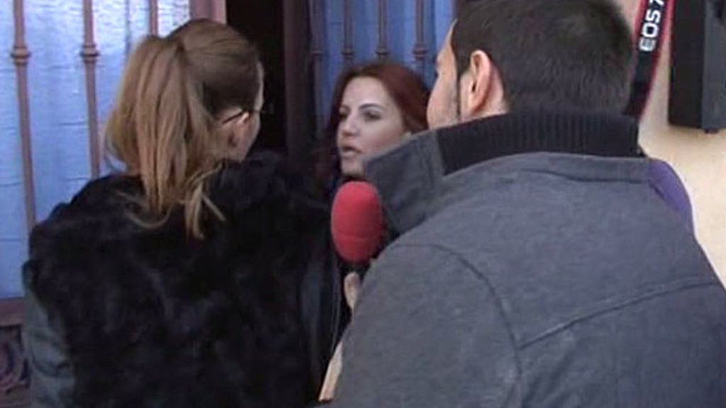 Juntos, acuden a casa de la modelo