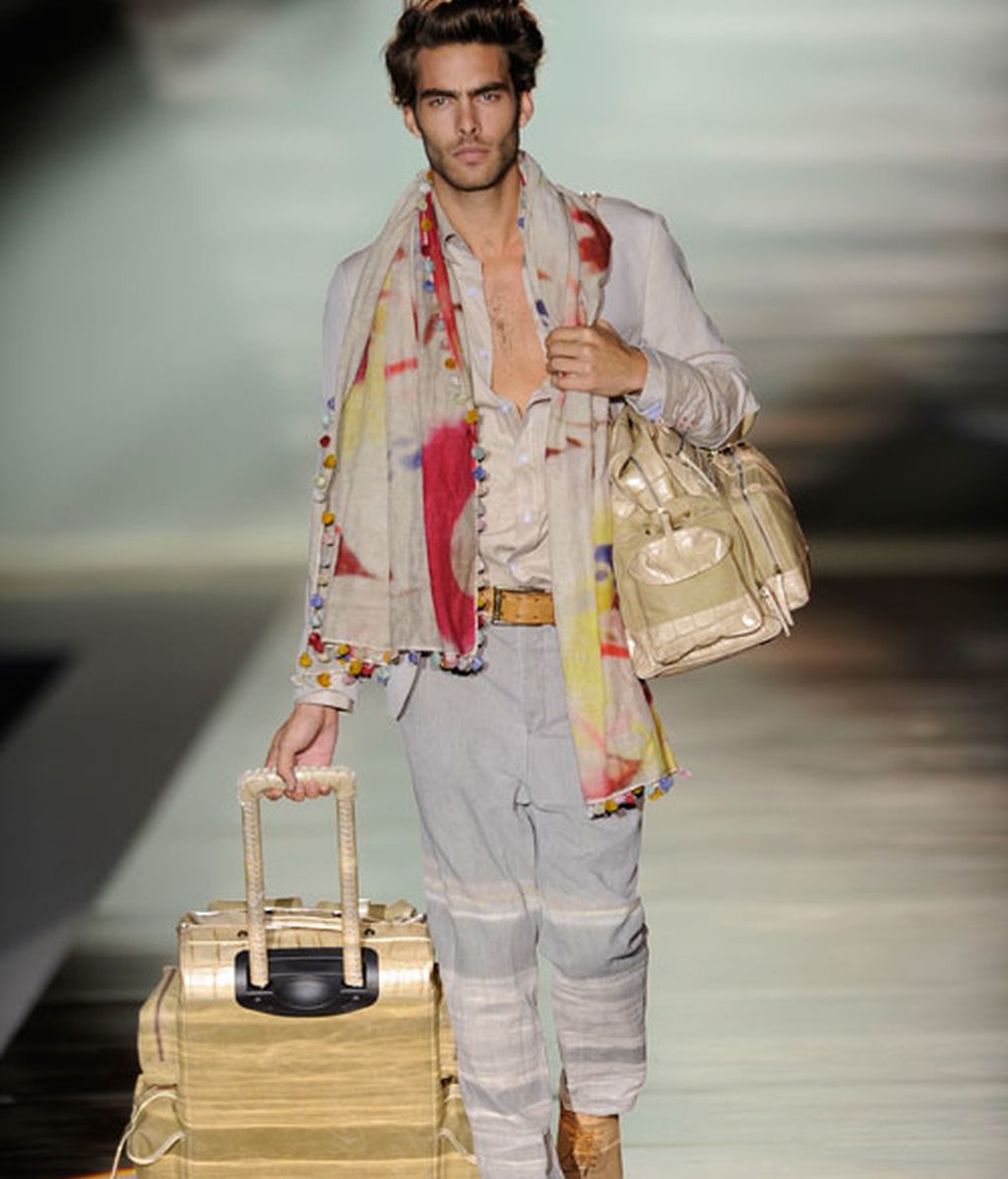 Roberto Verino apuesta por los tonos tierra