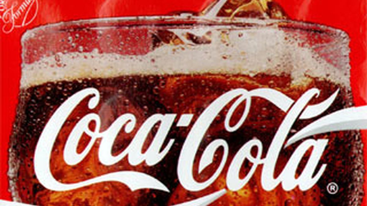 Coca Cola ha declarado que aprobó la campaña sin entender el significado real de los mensajes.