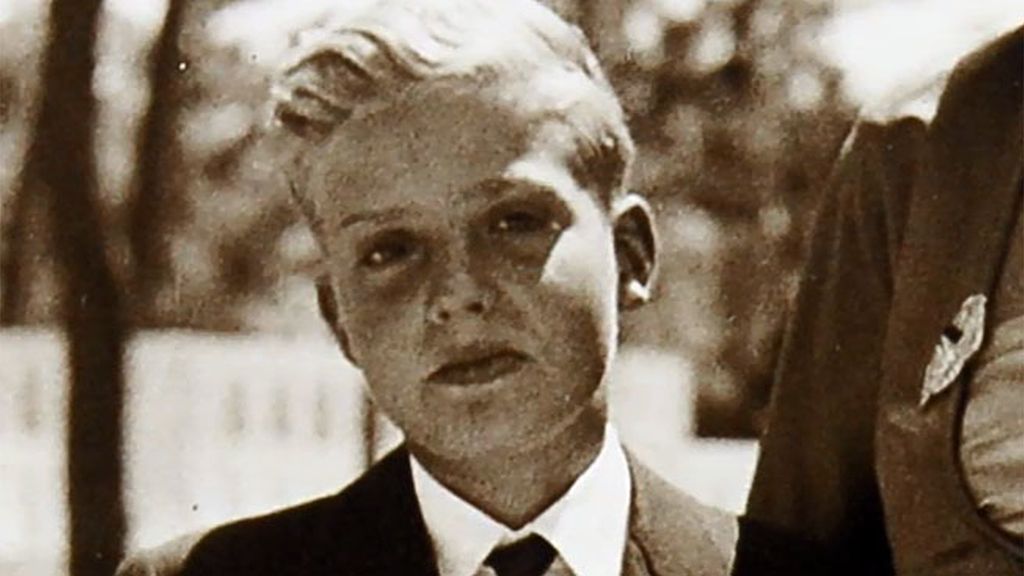 Su infancia y adolescencia en Estoril y Las Jarillas