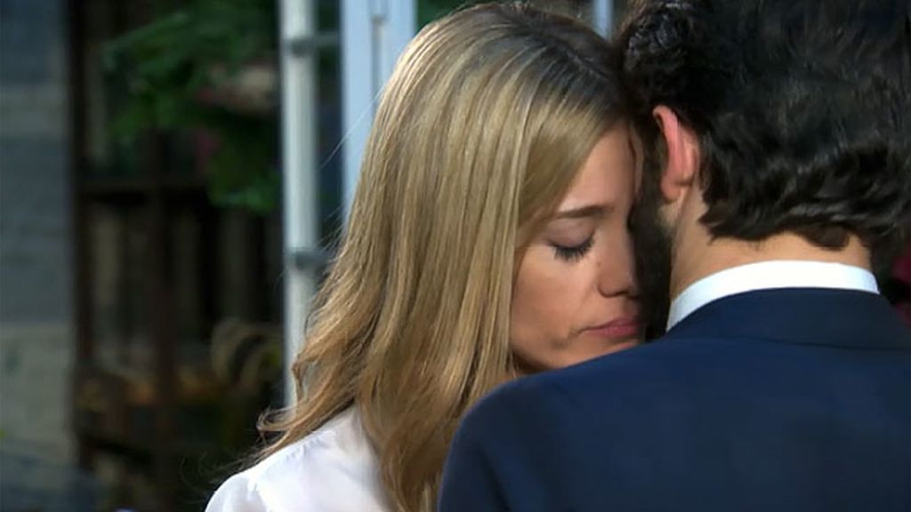 Carlota duda ante la petición de matrimonio de Pedro y sabe por qué...