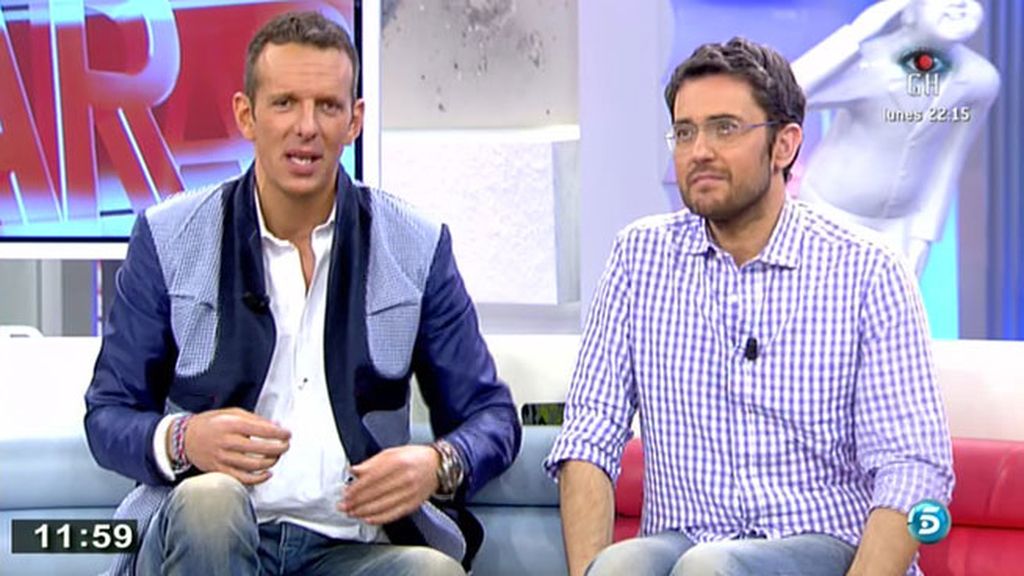 Los chicos de 'AR' se unen a la iniciativa y dan la vuelta a su ropa