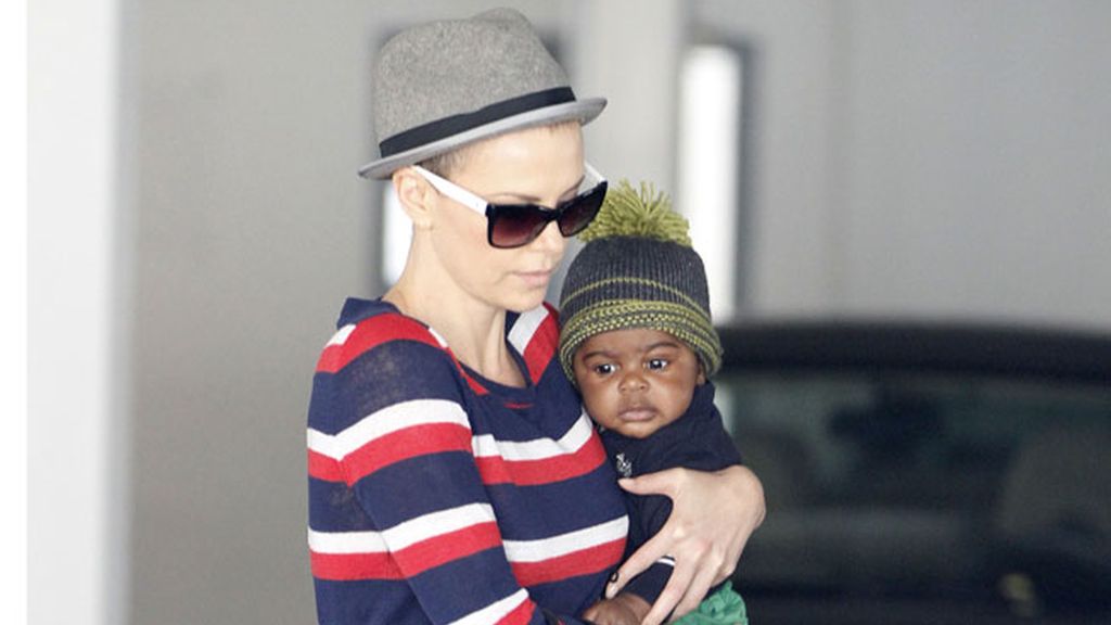 Jackson, el hijo de Charlize Theron