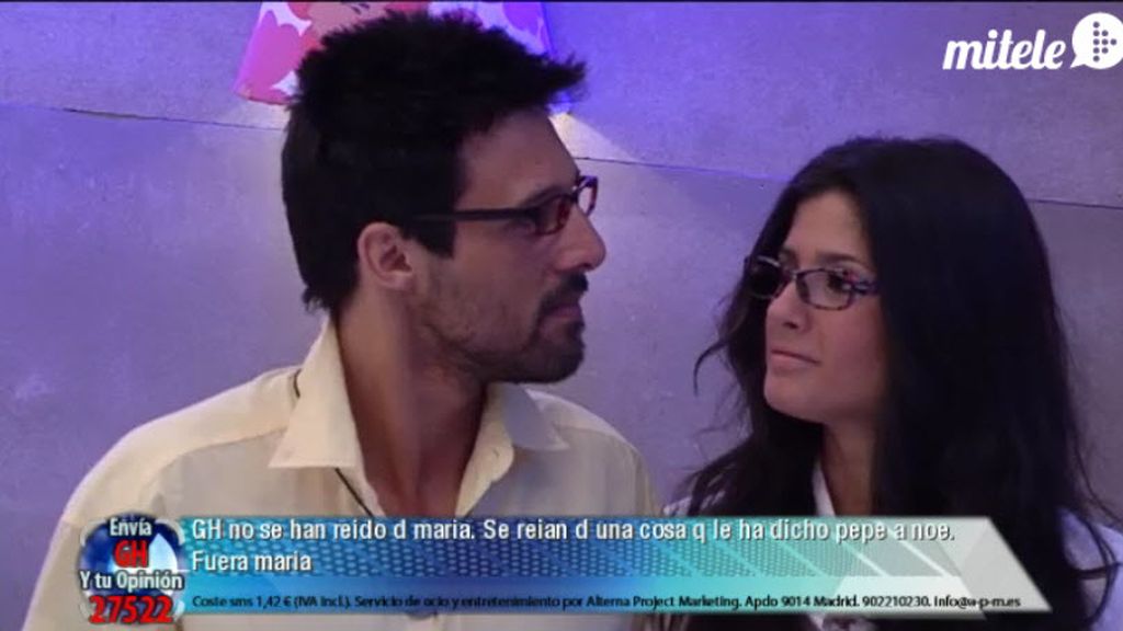 Marta y Cristian, muy juntitos en la fiesta de GH