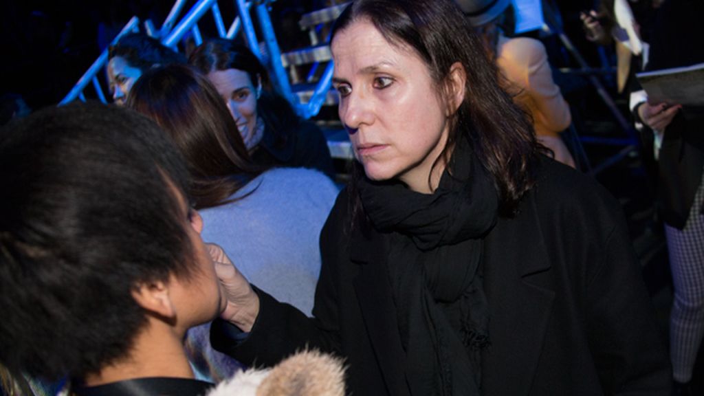 Ambiente en el desfile de ALVARNO