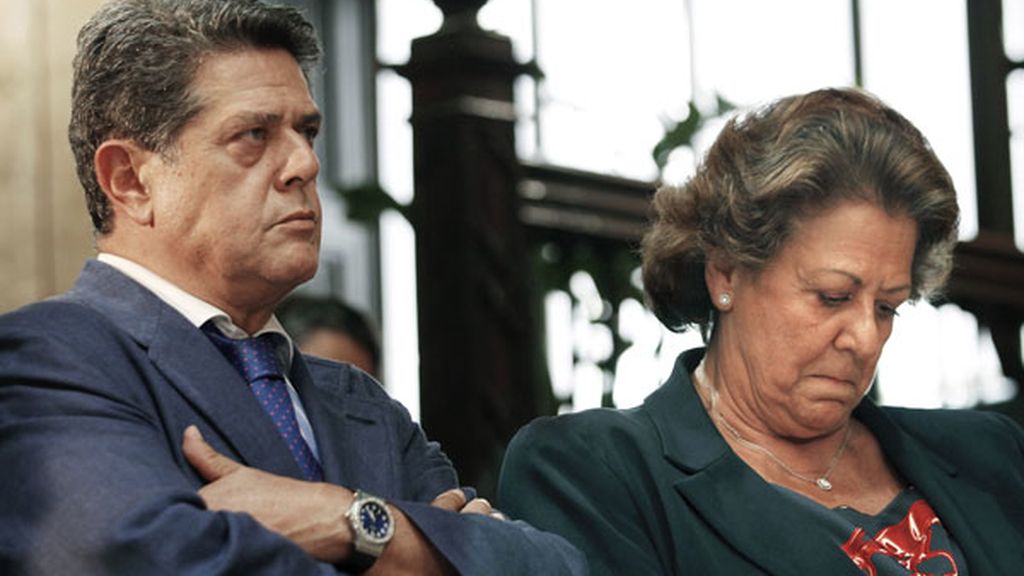 La dimisión de Francisco Camps