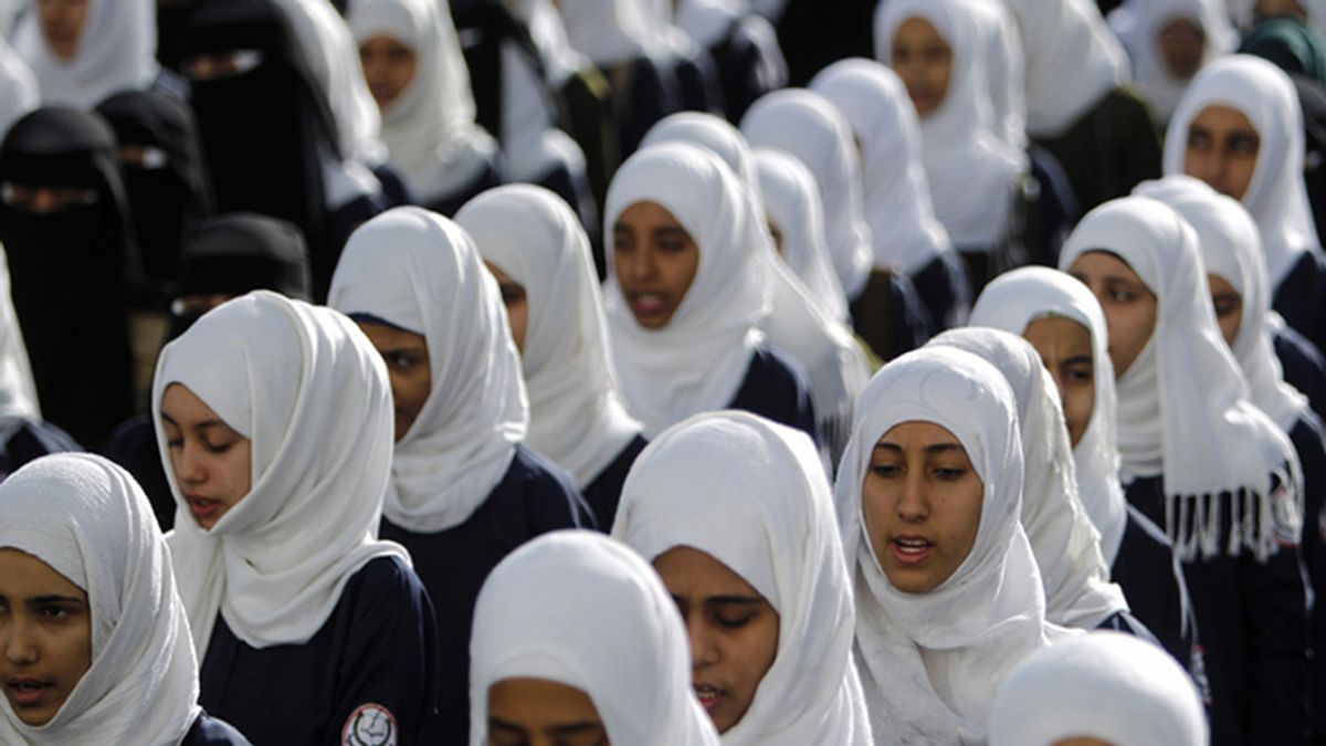 Un estudioso del Corán justifica llamar "fornicadoras" a las mujeres perfumadas